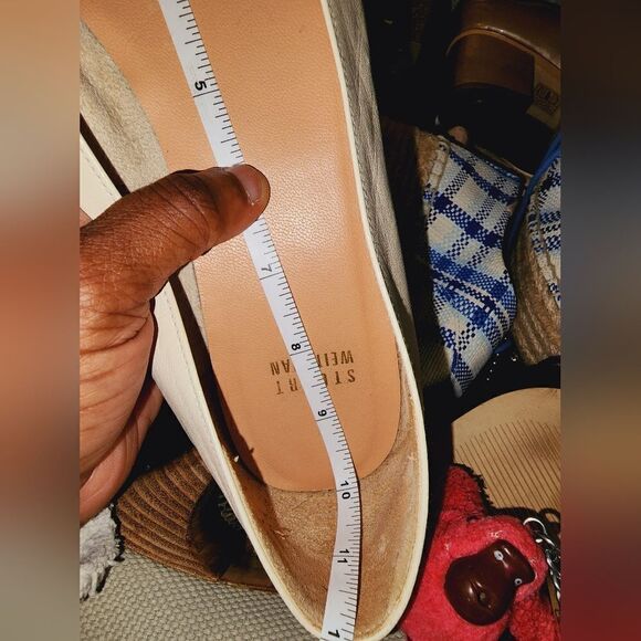 Stuart Weitzman   - Picture 15 of 15